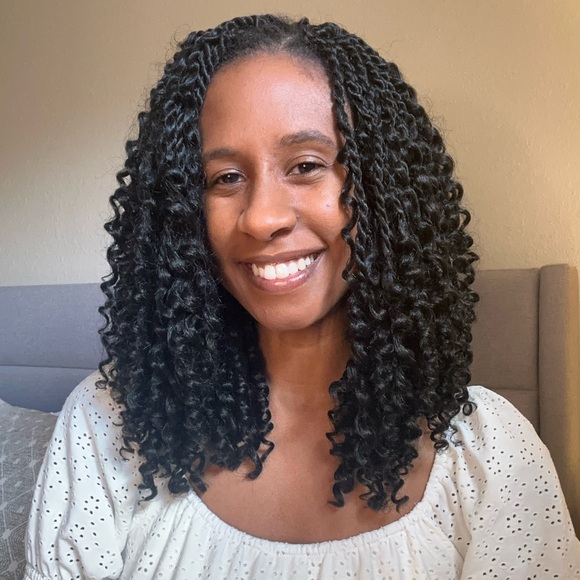 Meet your Posher, Morgan - Picture 1 of 2